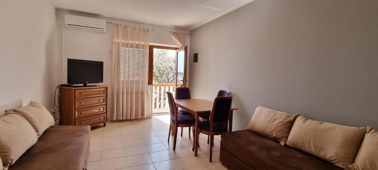 Idila Sea Front Apartments Medulin Kültér fotó
